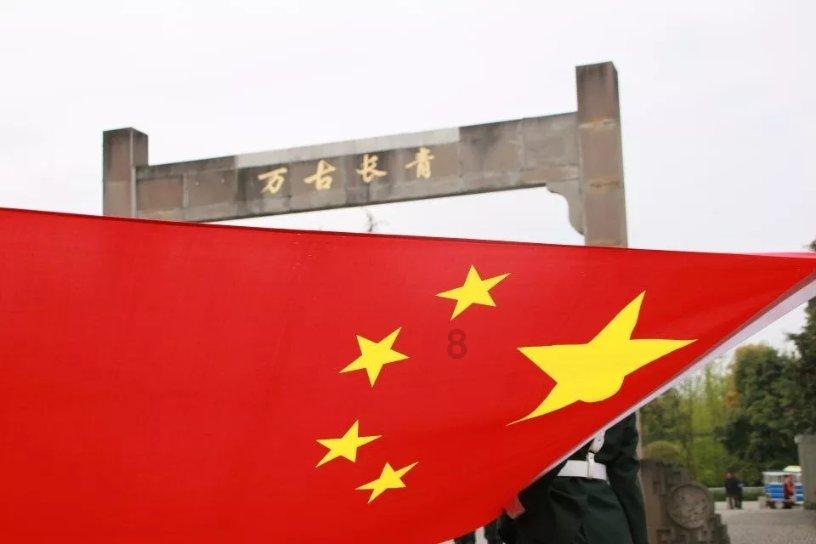 云南镇雄县凉水村山体滑坡救援：已搜救出8名被困者，均已无生命体征